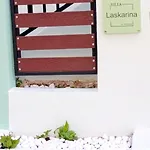 Laskarina * Skala Sotiros